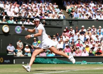 Wimbledon : Jabeur ou Rybakina, qui repartira avec son premier titre majeur ?