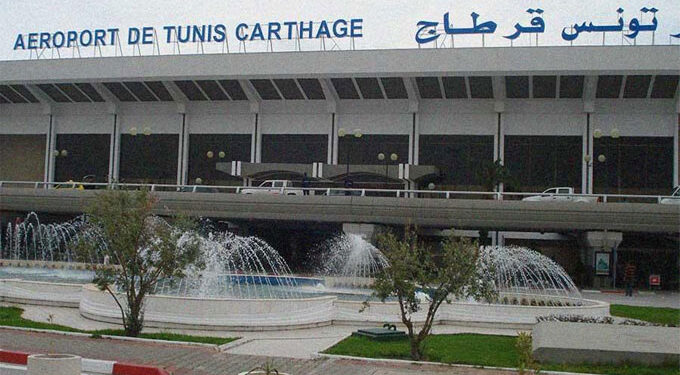 Chaos et violence à Tunis-Carthage : Un agent de l'ordre agressé par des voyageurs !