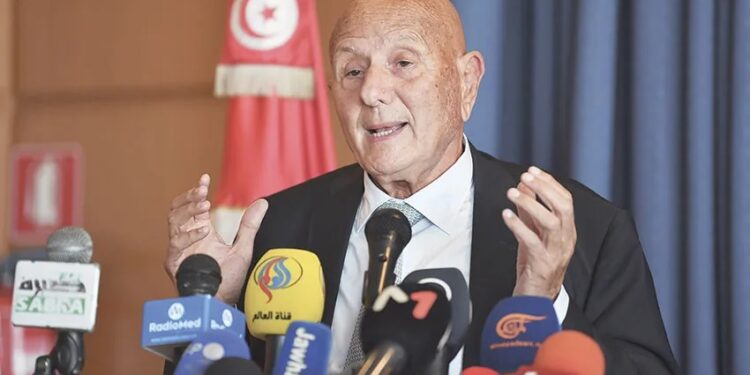 Nejib Chebbi : "Nous continuerons de militer contre le processus de Kais Saied"