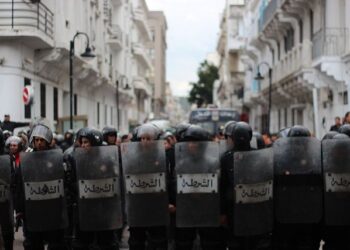 Tunisie : Les s&eacute;curitaires comme "gardiens des m&oelig;urs" !
