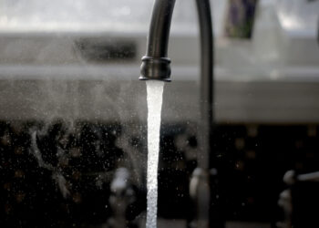 Tunisie : Les conduites d'eau us&eacute;es &agrave; l'origine de l'odeur naus&eacute;abonde de l'eau de robinet