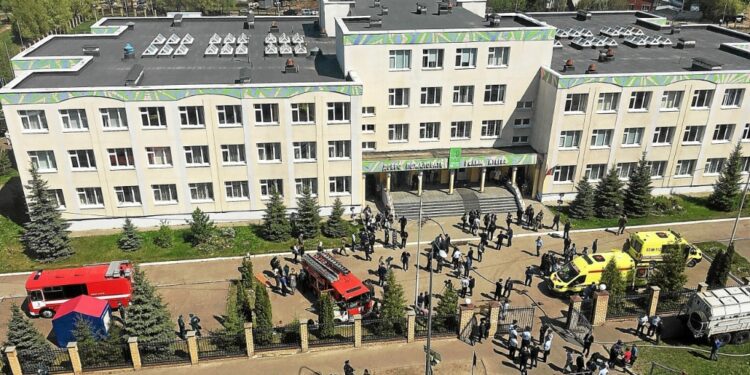 Russie : Au moins 13 morts lors d'une fusillade dans une école
