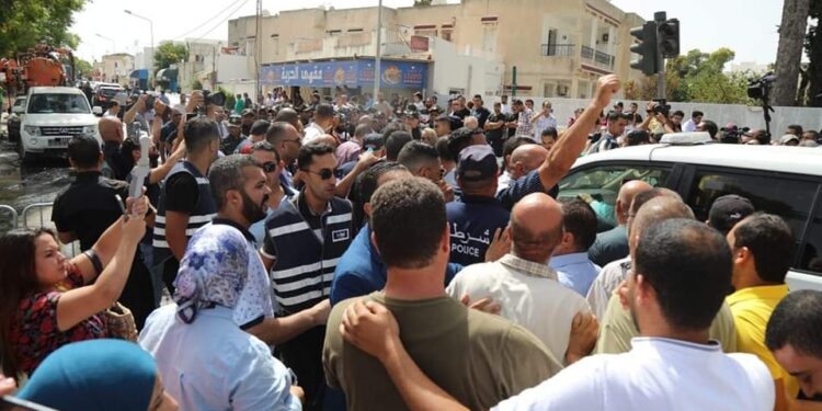 Tunisie : Ennahdha dénonce les conditions d'interrogatoire de Ghannouchi