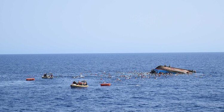22 migrants irréguliers secourus et deux autres portés disparus au large de Monastir