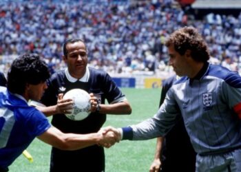 Le ballon de "la main de Dieu" mis aux enchères par Ali Ben Naceur