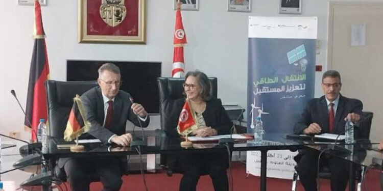 Une exposition sur la transition énergétique mondiale inaugurée en Tunisie