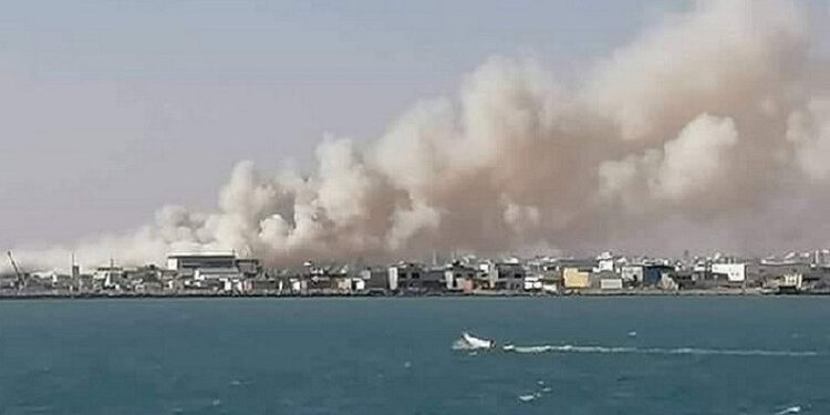 Incendie de la décharge de la route du port de Sfax