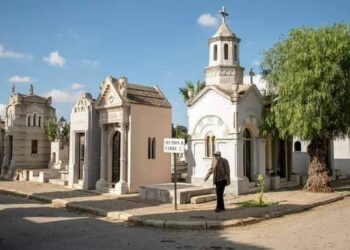La Toussaint à Tunis, c'est aussi une fête qui se vit à l'étranger, entre Malte, la France et la Sicile...