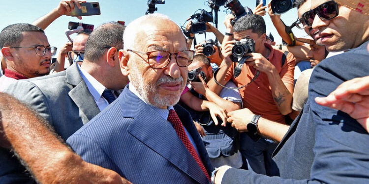 Rached Ghannouchi comparaît devant le pôle judiciaire antiterroriste