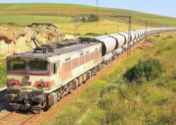 transport phosphate train Tunisie