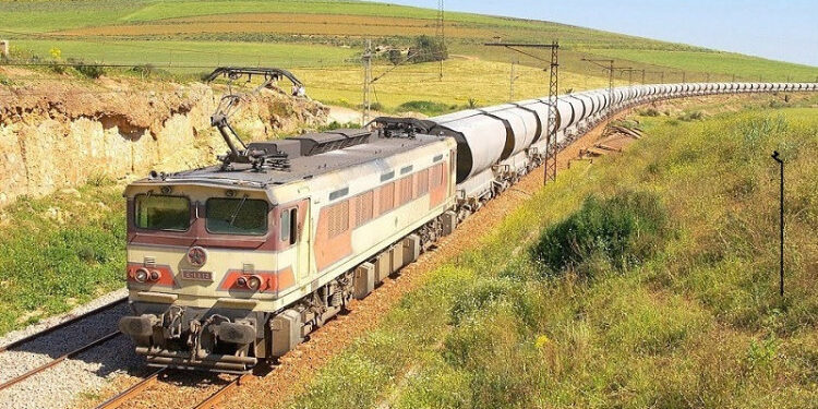 transport phosphate train Tunisie