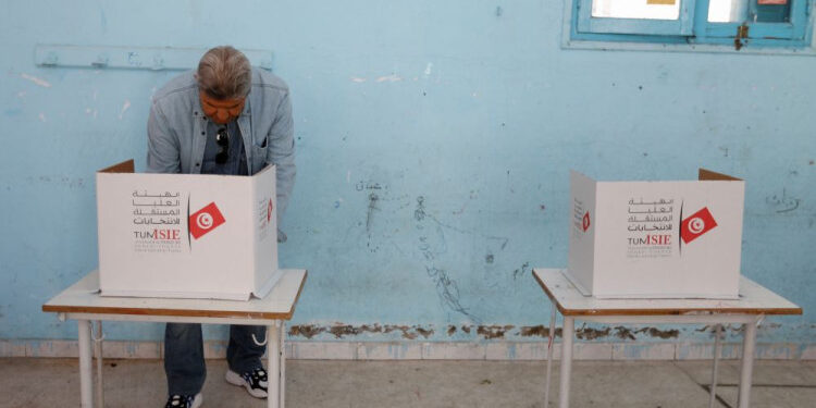 Législatives : Plus de 500 mille électeurs ont voté jusqu’à 13h00
