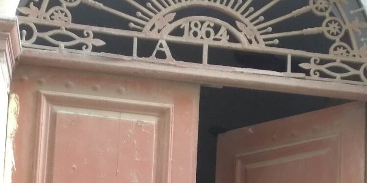 Est-ce le plus vieil immeuble de la médina de Tunis ?