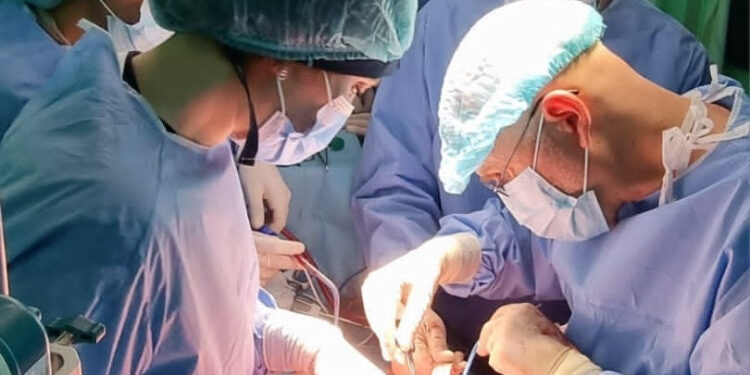 Première en Tunisie : Extraction réussie d’une tumeur du foie chez une fillette de 6 ans
