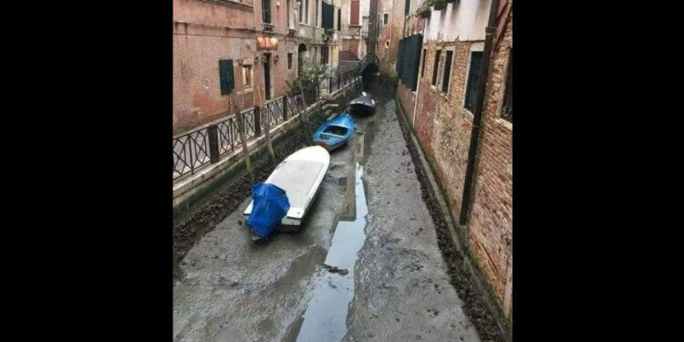 Venise : les canaux sont à sec !