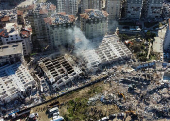 Séisme en Turquie et en Syrie : Plus de 21.700 morts !