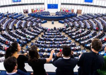 Attaques contre les libertés en Tunisie : Le Parlement européen sort le carton jaune !