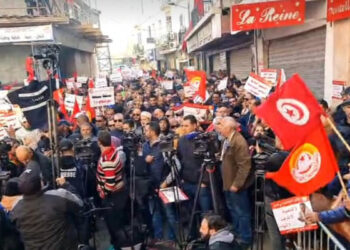 Noureddine Taboubi adresse un salut aux "militants" en prison