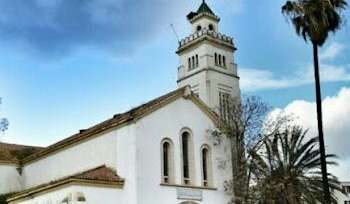 La ministre de la Culture se rend à l'église Notre-Dame-du-Rosaire de Béja