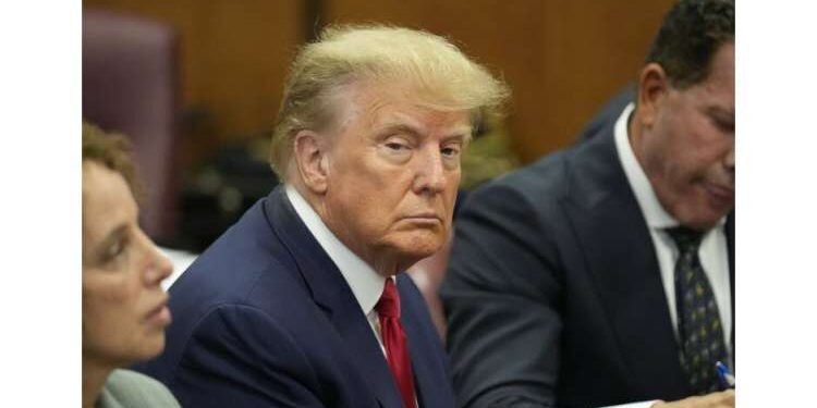 Etats-Unis : 34 chefs d'inculpation contre l'ancien président Donald Trump