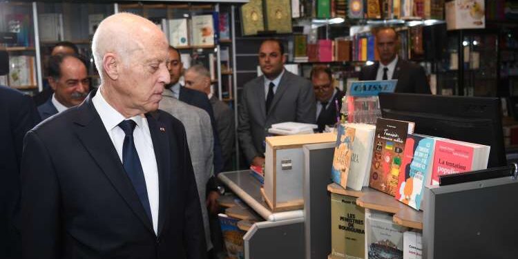 Après la polémique de "Frankenstein Tunis", Kais Saied à la librairie Al Kitab