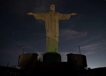 Racisme contre Vinícius : Le Brésil éteint le Christ Rédempteur en guise de soutien