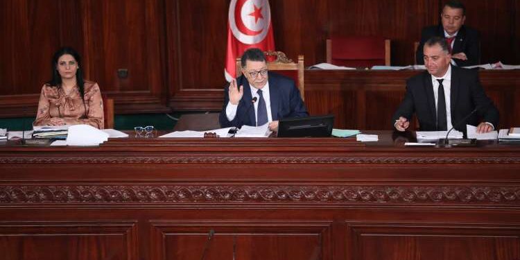Le président de l’ARP viole le règlement intérieur, selon des députés indépendants