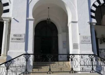 Tunisie : L’Etat emprunte un milliard de dinars aux banques et institutions financières