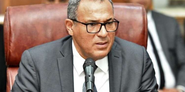 Boughdiri menace les directeurs d’écoles de licenciement !