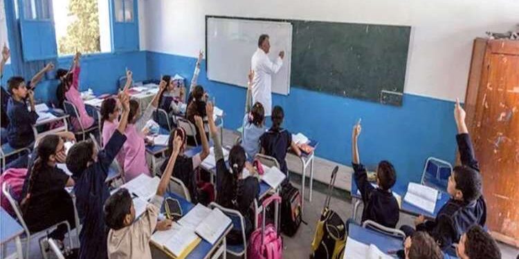 Tunisie : Suspension des salaires de 15 mille instituteurs