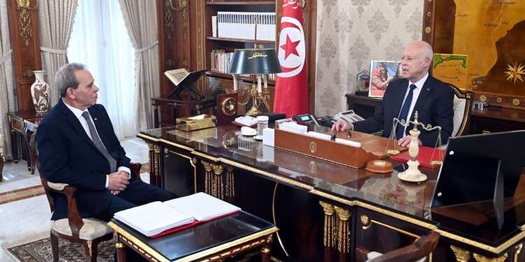 Kais Saied appelle les ministres à veiller au respect et à l’application de la loi
