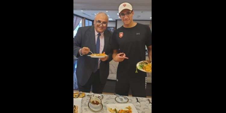 Hafnaoui friand de couscous !