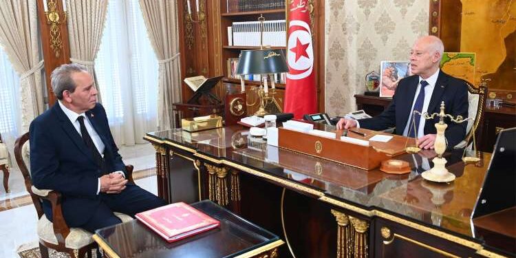 De nouveau, Kais Saied appelle à une purge de l’administration