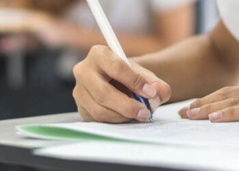 Vérification en cours de la liste des enseignants ayant retenu les notes