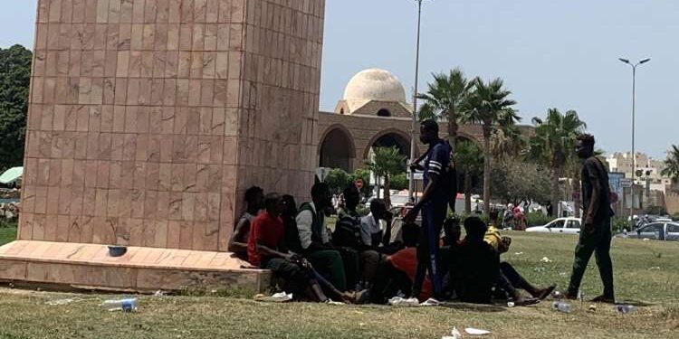 Sfax : évacuation des migrants irréguliers de la Place « R’bat Lemdina »