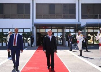 Ahmed Hachani entame une visite de travail en Algérie