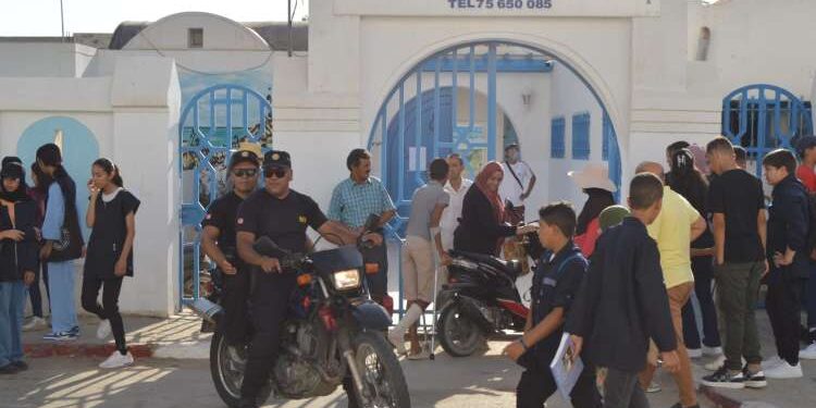 Tunisie : 2153 personnes recherchées arrêtées près des établissements éducatifs