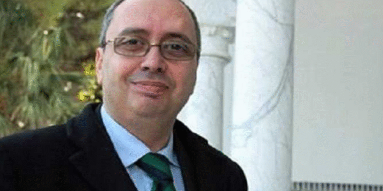 L’ambassadeur et le consul de Tunisie en France remerciés