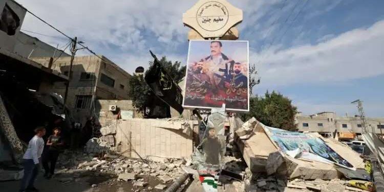Gaza : L’armée d’occupation démolit la maison du numéro 2 du Hamas
