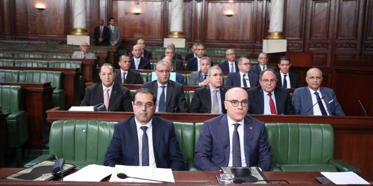 Brouhaha à l’ARP : Des députés se retirent, Nabil Ammar s’excuse