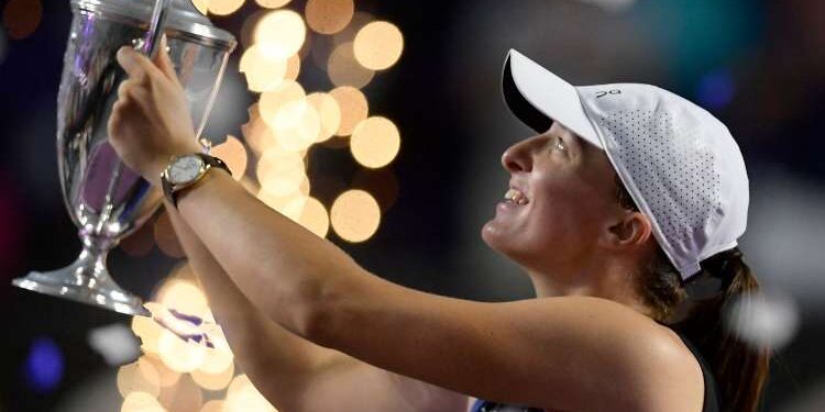 Iga Swiatek remporte le Masters WTA