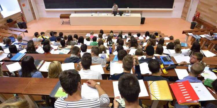 France - Loi immigration : Les étudiants étrangers au cœur de la polémique