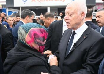 Kais Saied, la ritournelle des bains de foule