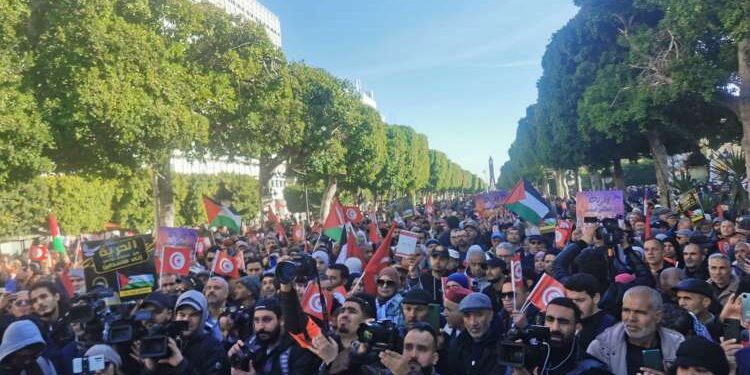 Fête de la Révolution : Le Front de Salut manifeste à Tunis 