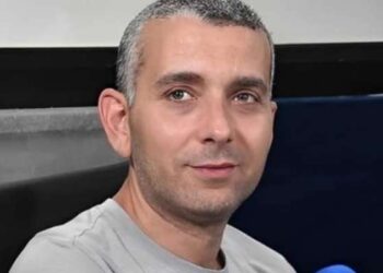 Tunisie : Haythem El Mekki devant la brigade de recherches judiciaires pour "publication de photos de migrants"