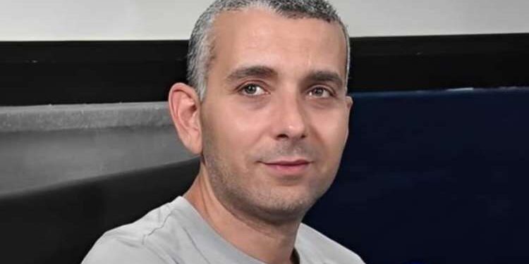 Tunisie : Haythem El Mekki devant la brigade de recherches judiciaires pour "publication de photos de migrants"