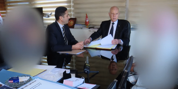 Office du Commerce : L’interrogatoire de deux cadres par Kais Saied !