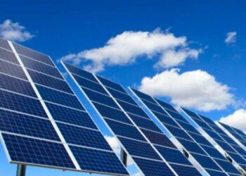 Tunisie : Vers l'installation de panneaux solaires dans tous les établissements scolaires