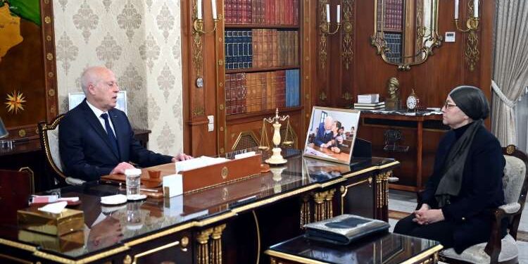 Tunisie - Chèques sans provision : Kais Saied et Leila Jaffel se penchent sur le Code de commerce