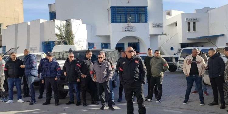 Hammamet : Des policiers protestent suite à l’arrestation de leurs collègues